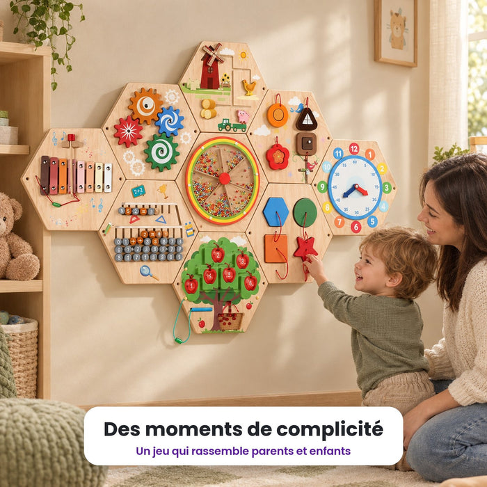 Busy board mural Hexagones : enfant qui joue