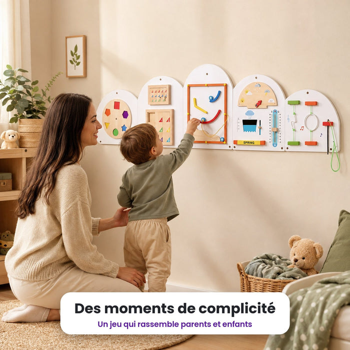 Busy board mural Nuage blanc : enfant qui joue