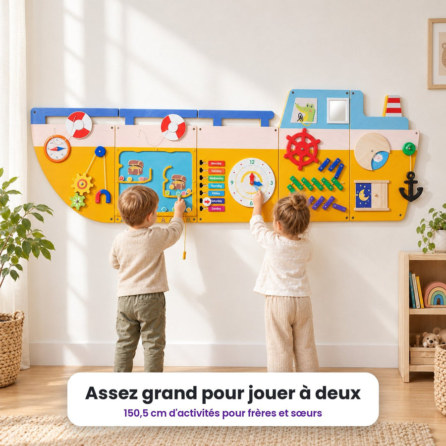 Busy board mural Bateau du capitaine : enfant qui joue