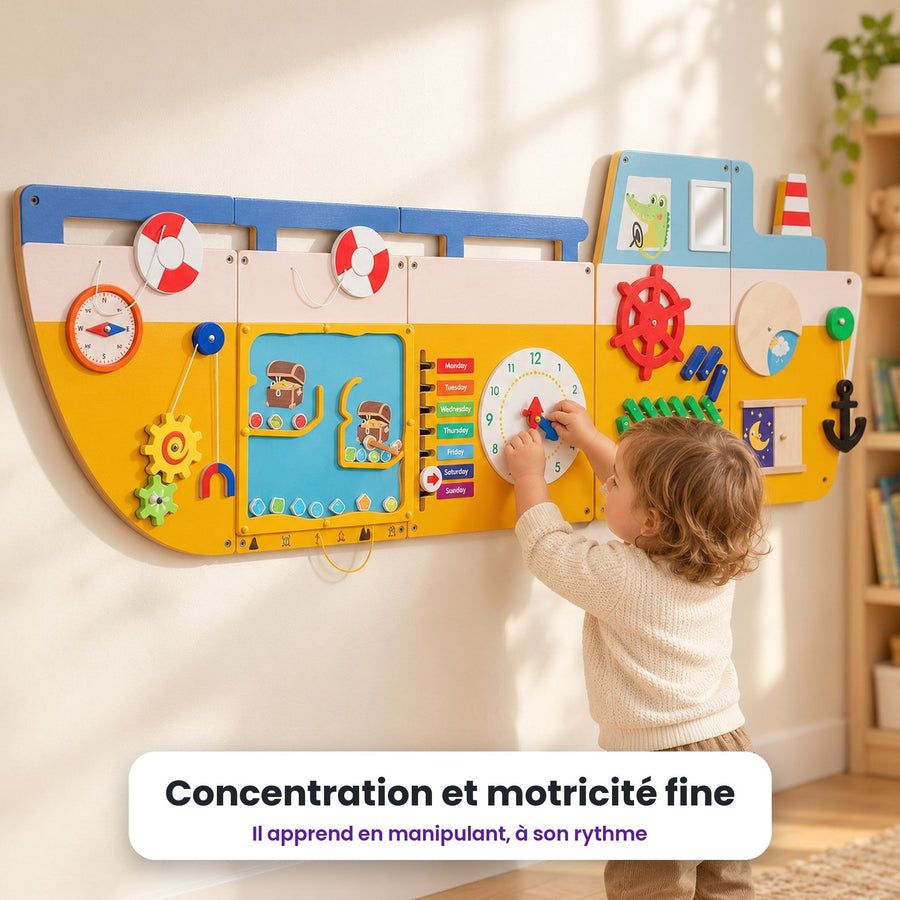 Busy board mural Bateau du capitaine : enfant qui joue