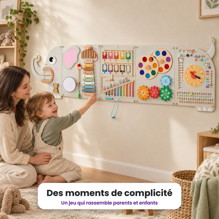 Busy board mural Éléphant : enfant qui joue