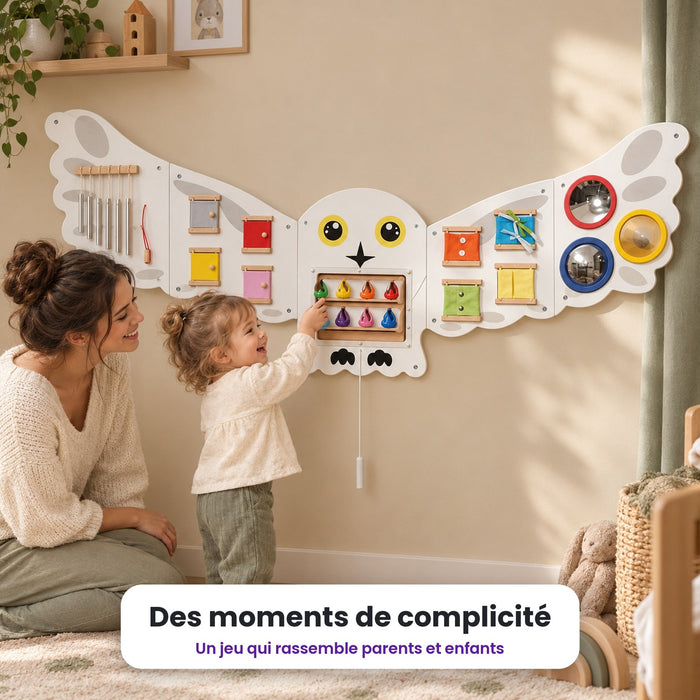 Busy board mural Hibou : enfant qui joue
