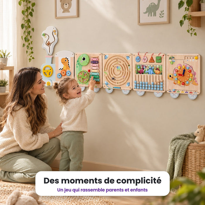 Busy board mural Train pastel : enfant qui joue