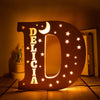 kiddiprint.com D / 19cm KiddiLight™ -  Veilleuse Personnalisée en Bois avec Prénom - Lettre Alphabet Ciel Étoilé