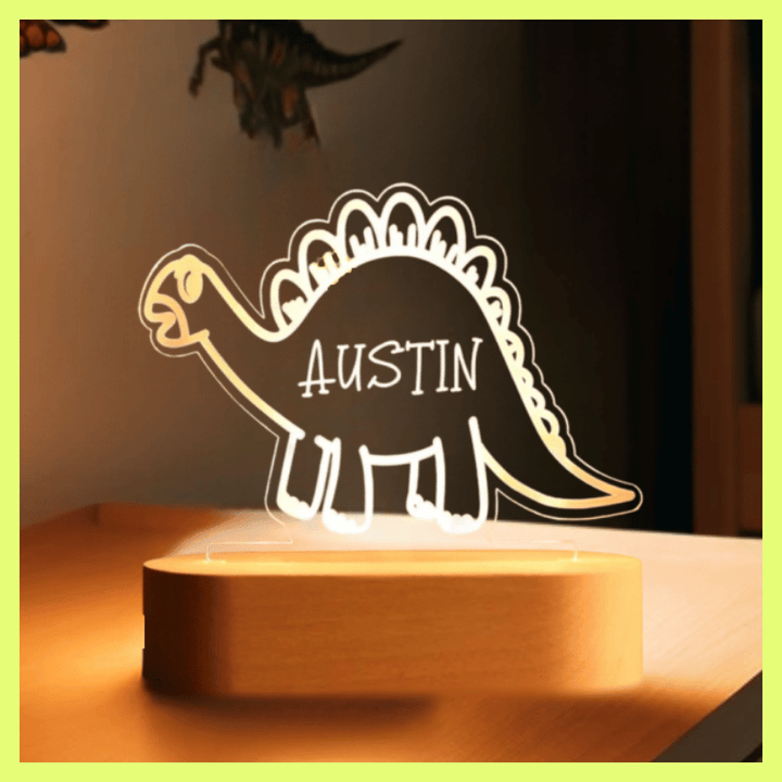 kiddiprint.com Veilleuse Dino Mignon 6 KiddiLight™ - Veilleuse Enfant Personnalisée Prénom – Dinosaure Diplodocus LED Base Bois