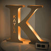 kiddiprint.com K / 24cm KiddiLight™ - Veilleuse LED Personnalisée en Bois - Lettre Alphabet avec Prénom Gravé