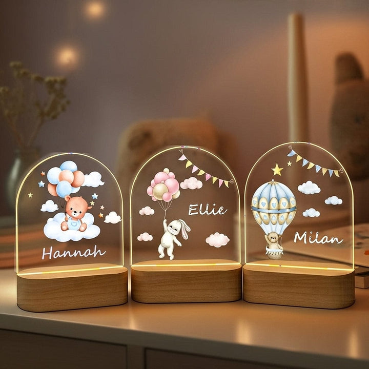 kiddiprint.com Veilleuse KiddiLight™ - Veilleuse Personnalisée pour Chambre d'Enfant - Montgolfière Aquarelle avec Prénom Gravé
