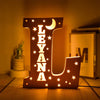 kiddiprint.com L / 19cm KiddiLight™ -  Veilleuse Personnalisée en Bois avec Prénom - Lettre Alphabet Ciel Étoilé