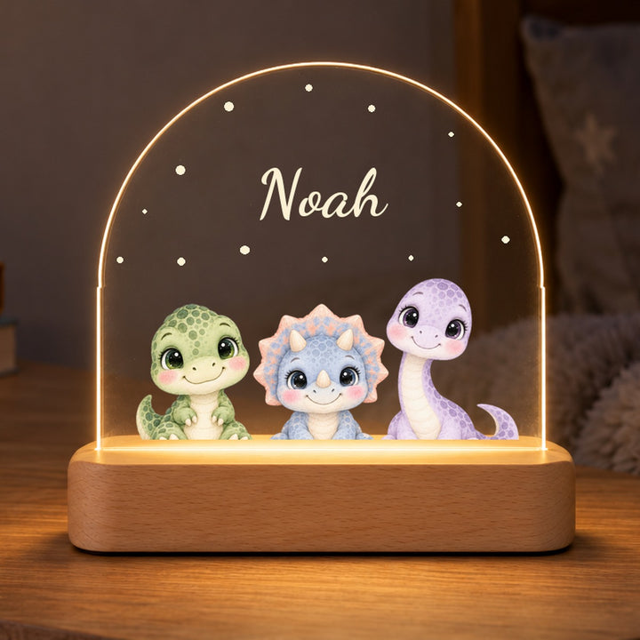 Veilleuse dinosaure personnalisée prénom Noah avec T-rex, tricératops et diplodocus